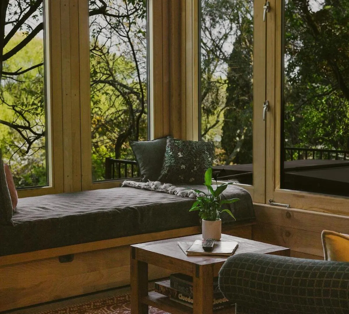 The Bird'S Nest - Secluded Getaway! Apartment Christchurch